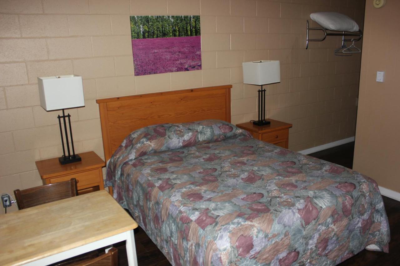 Flamingo Motel Penticton Eksteriør bilde