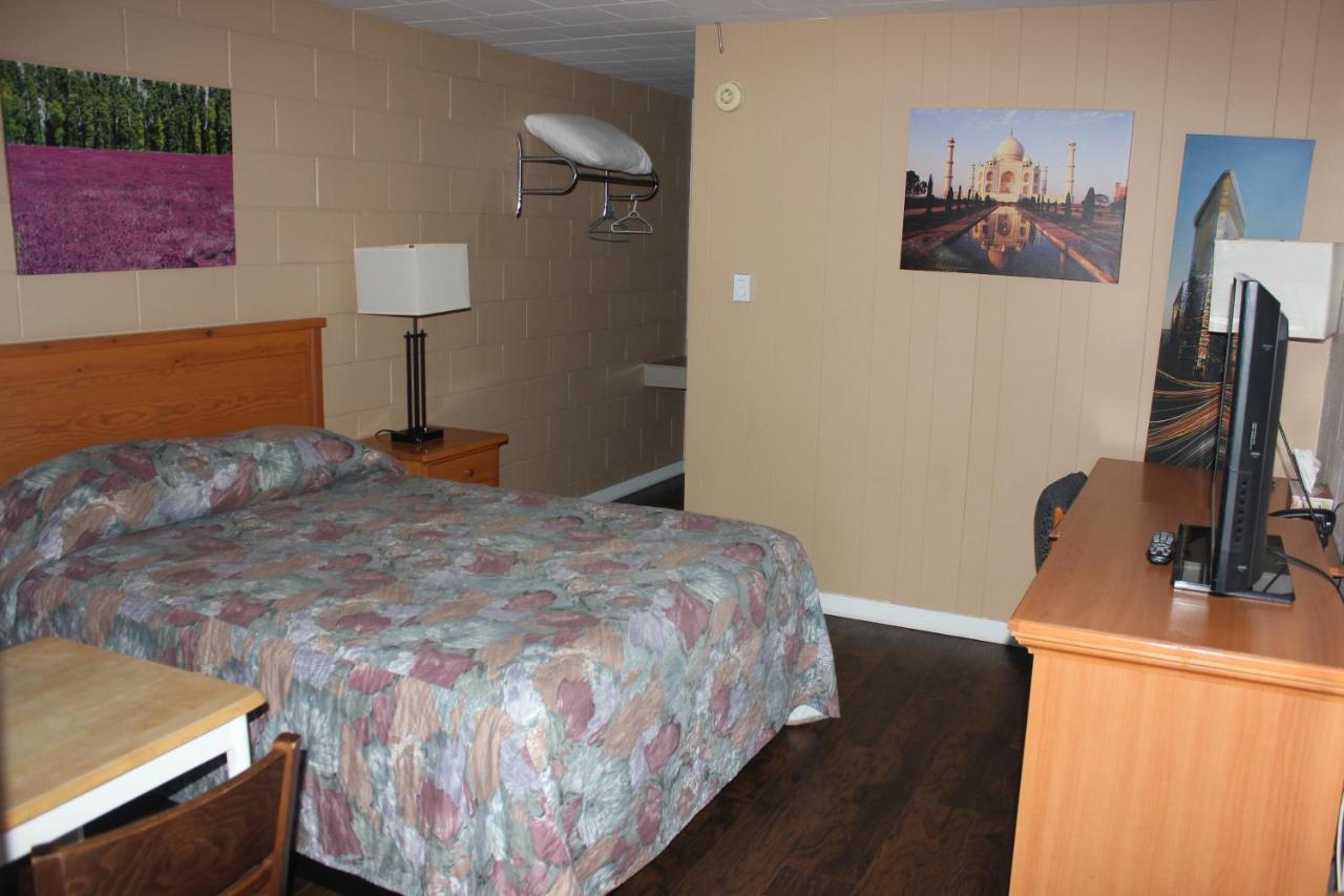 Flamingo Motel Penticton Eksteriør bilde