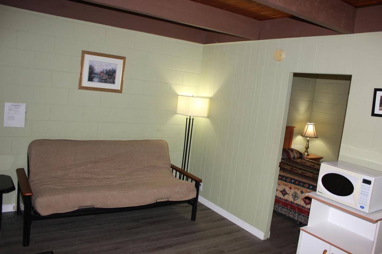 Flamingo Motel Penticton Eksteriør bilde