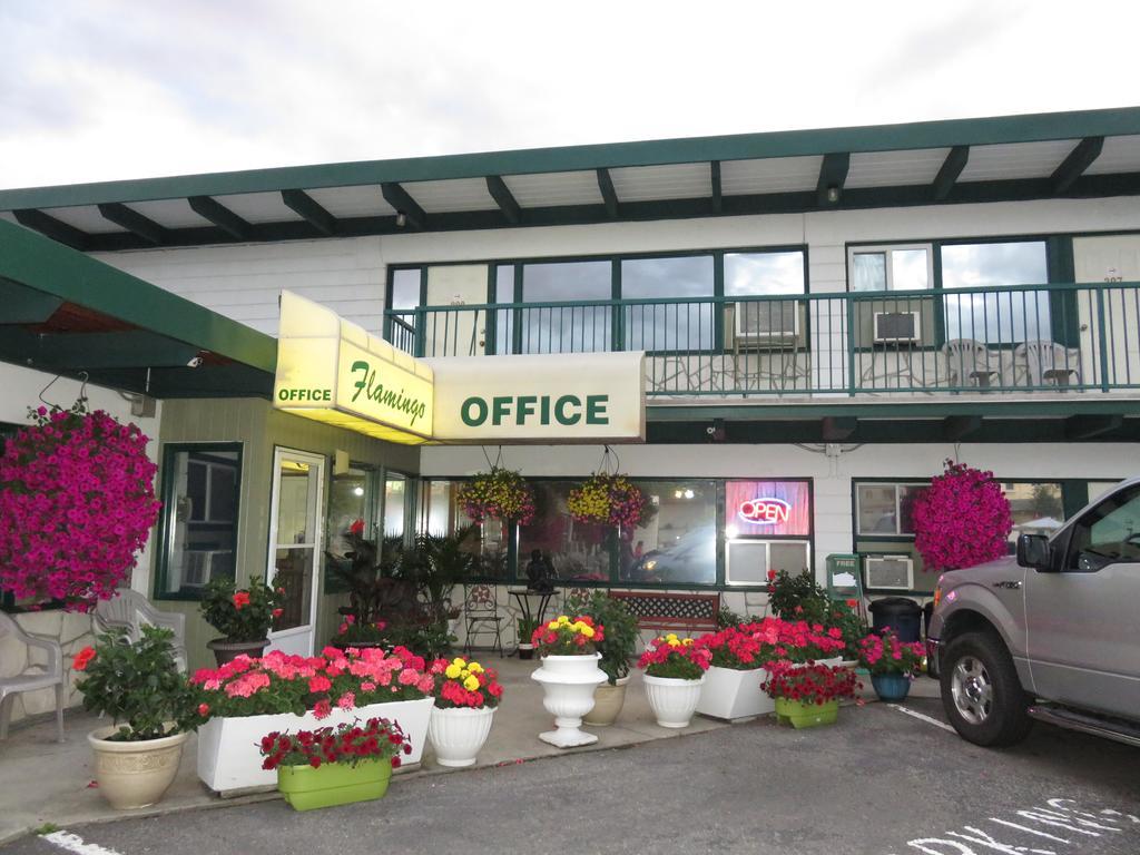 Flamingo Motel Penticton Eksteriør bilde