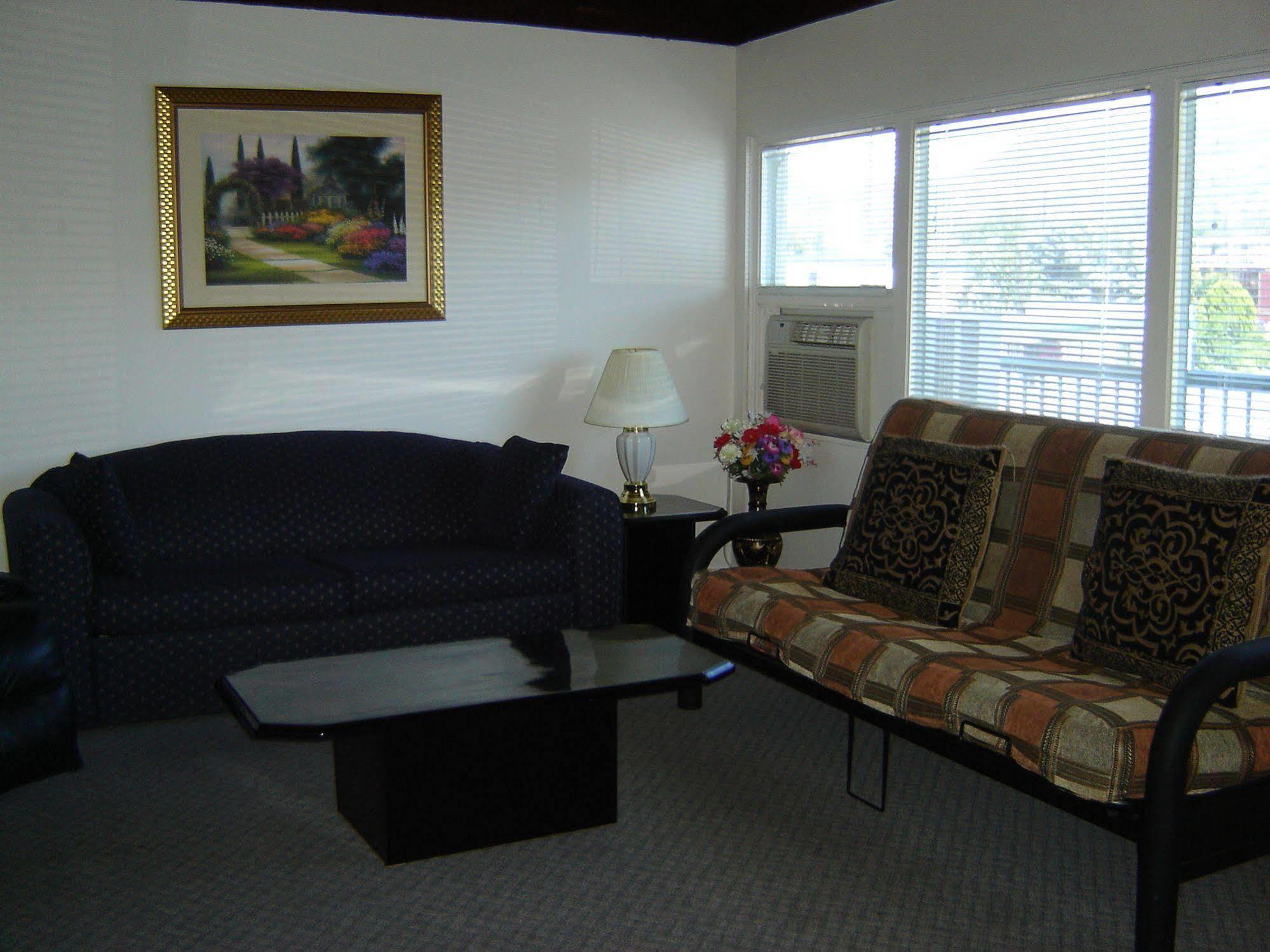 Flamingo Motel Penticton Eksteriør bilde