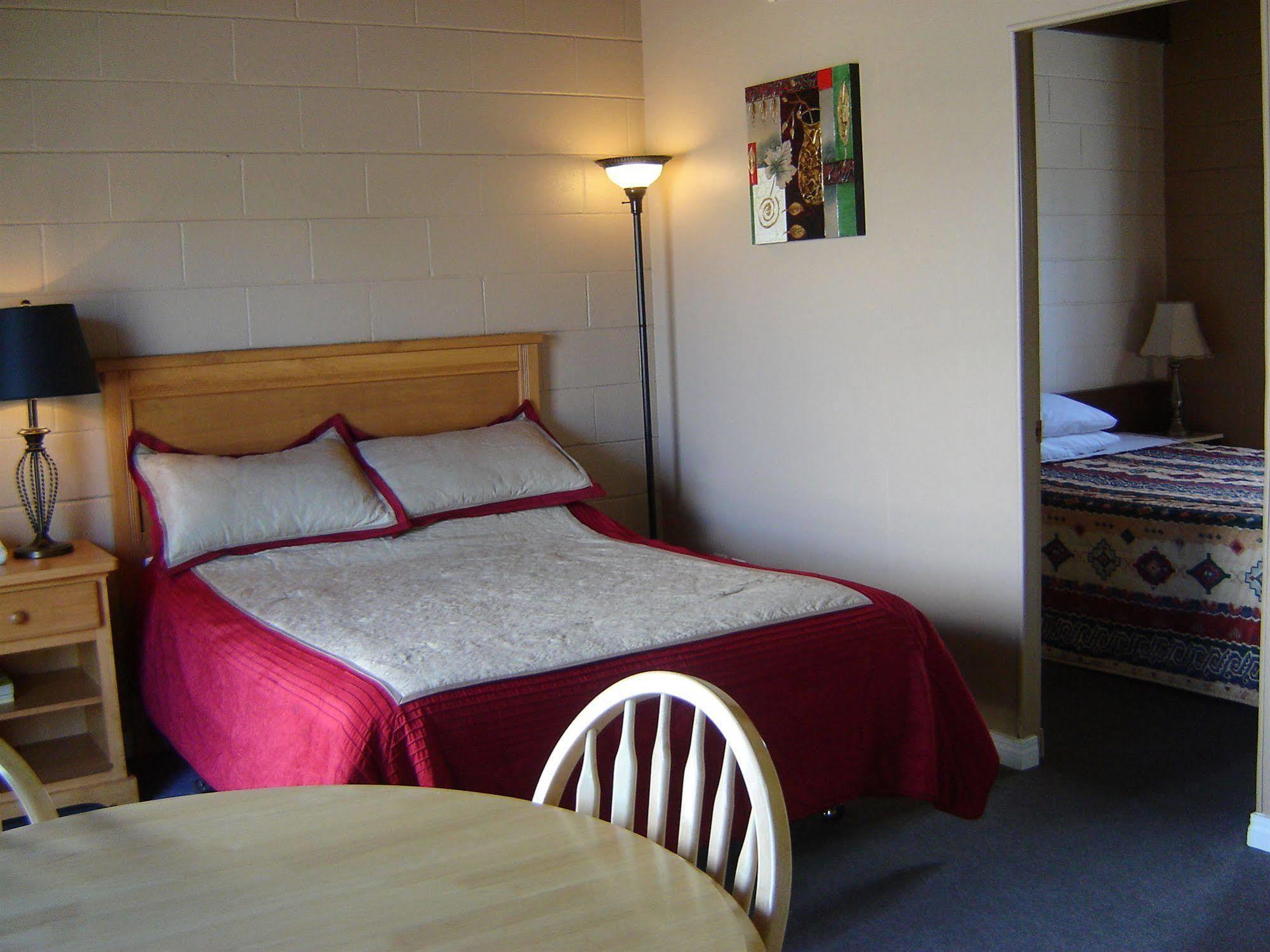 Flamingo Motel Penticton Eksteriør bilde