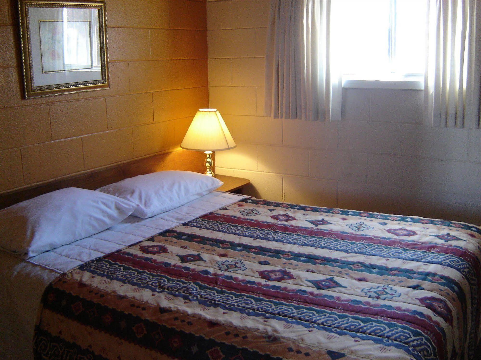 Flamingo Motel Penticton Eksteriør bilde