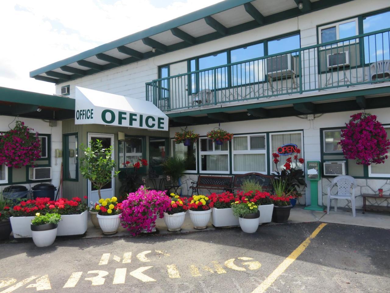 Flamingo Motel Penticton Eksteriør bilde